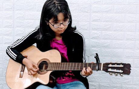 Lop Guitar Tai Quan 8 dạy đàn guitar tai quận 8