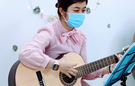 Lop Guitar Tai Quan 8 địa chỉ học guitar uy tín