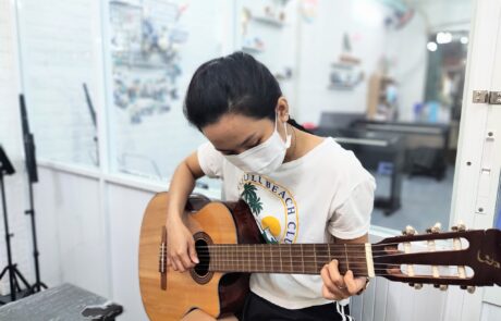 Lop Day Guitar Quan 8 lớp dạy guitar quận 8