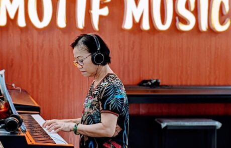 LOP PIANO CHO NGUOI LON QUAN 8